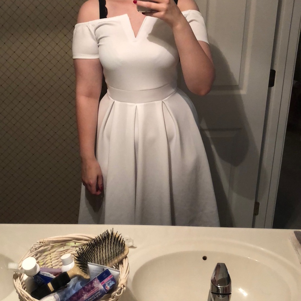 Off shoulders white dress NWT